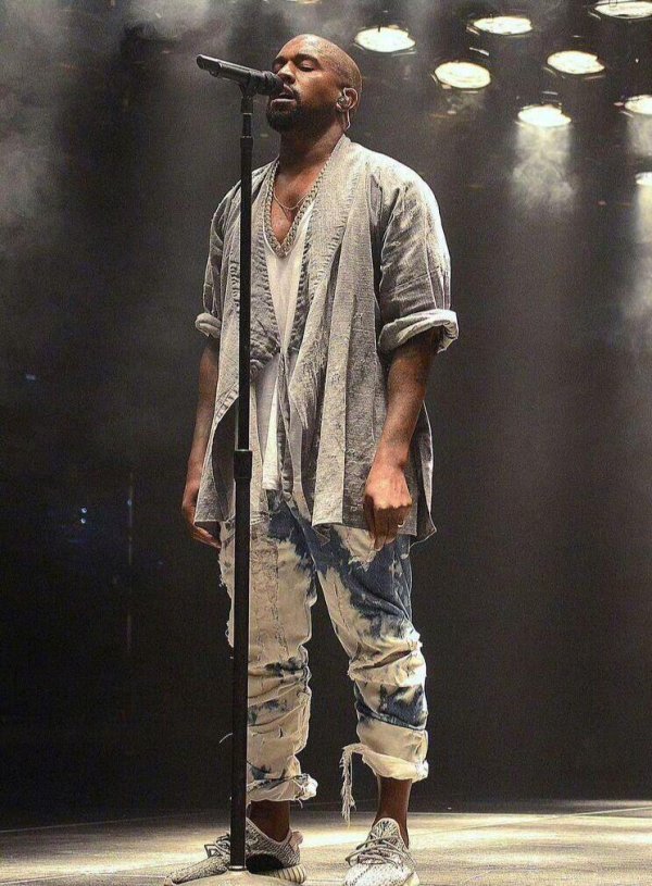 红盘策略 “侃爷”杭州演唱会取消? 主办方: 属实, 其他的不方便说