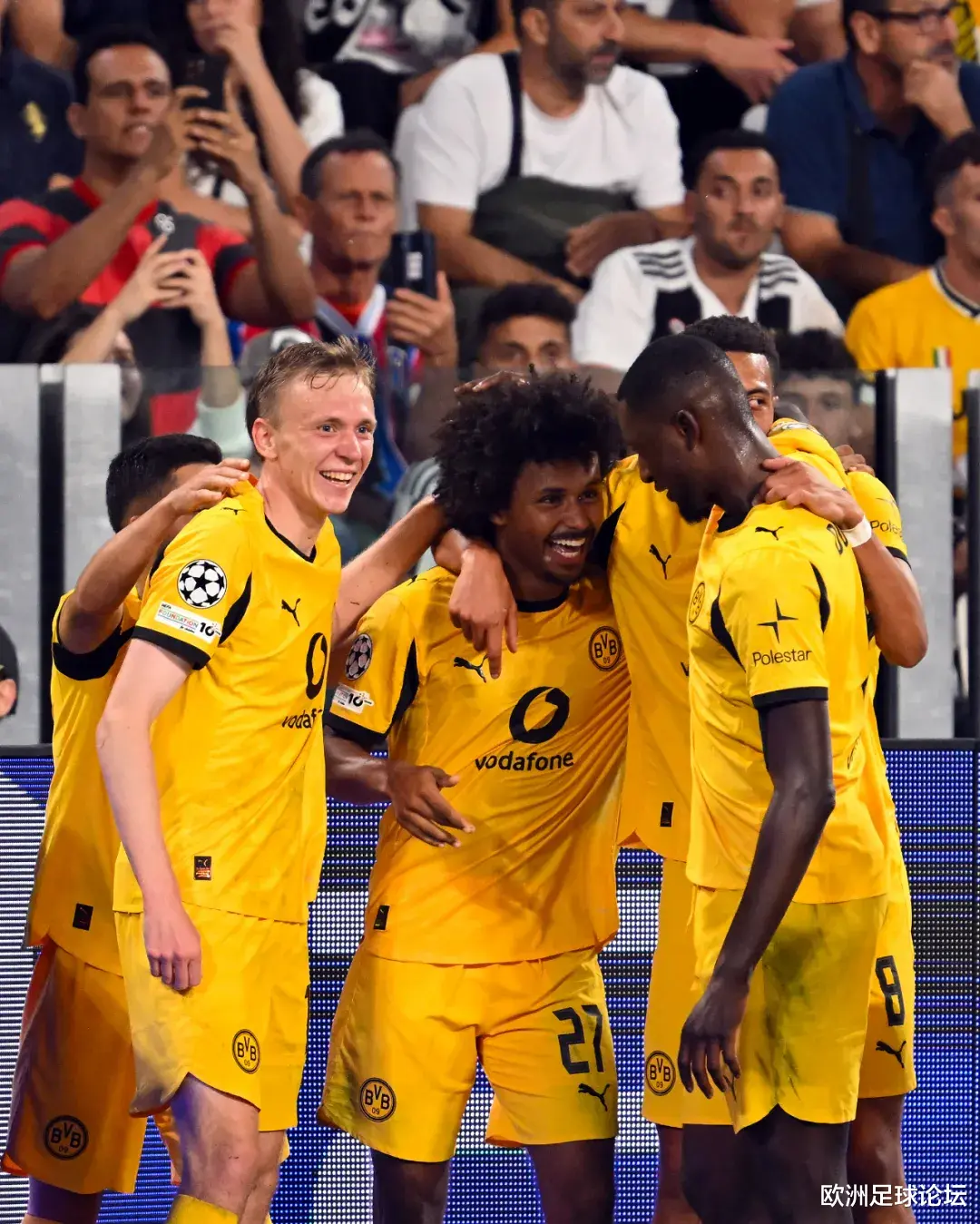 配亿多配资 半场狂轰8球! 尤文4比4战平多特